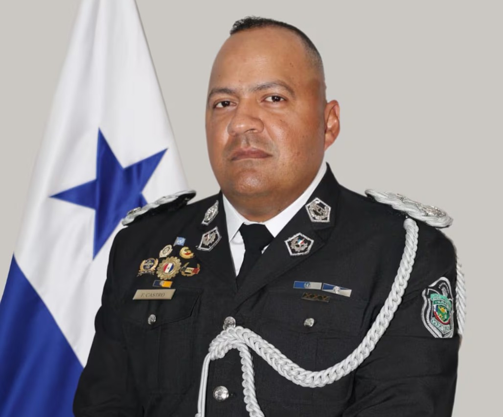 Francisco Castro asume como subdirector general encargado de la Policía Nacional