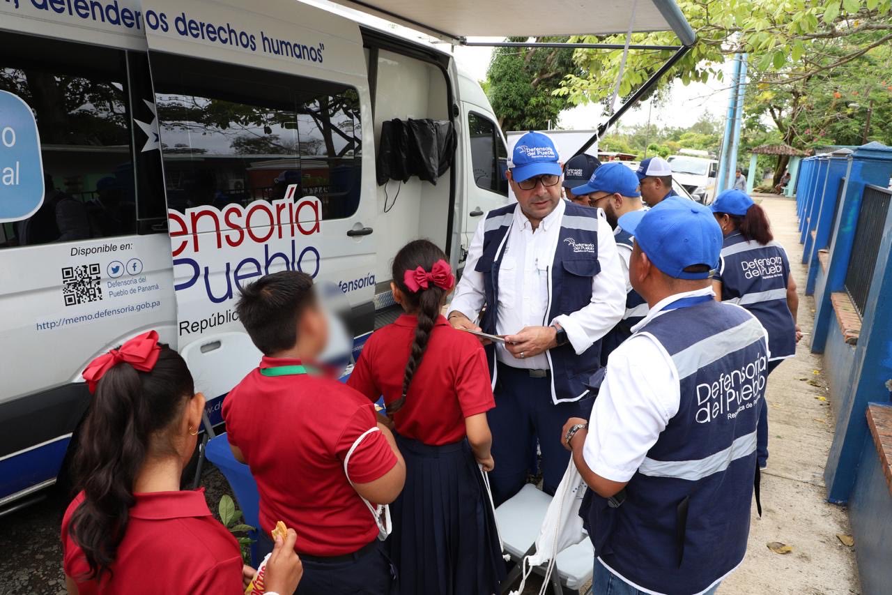 Exigen alternabilidad en la Defensoría del Pueblo mientras Leblanc se perfila para la reelección