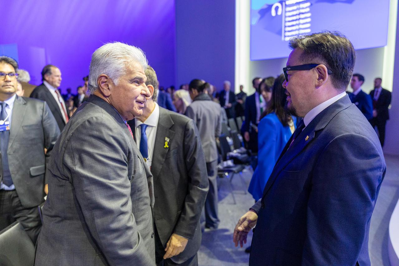 Gira en Davos deja logros de inversión, cooperación internacional y generación de empleo: Mulino