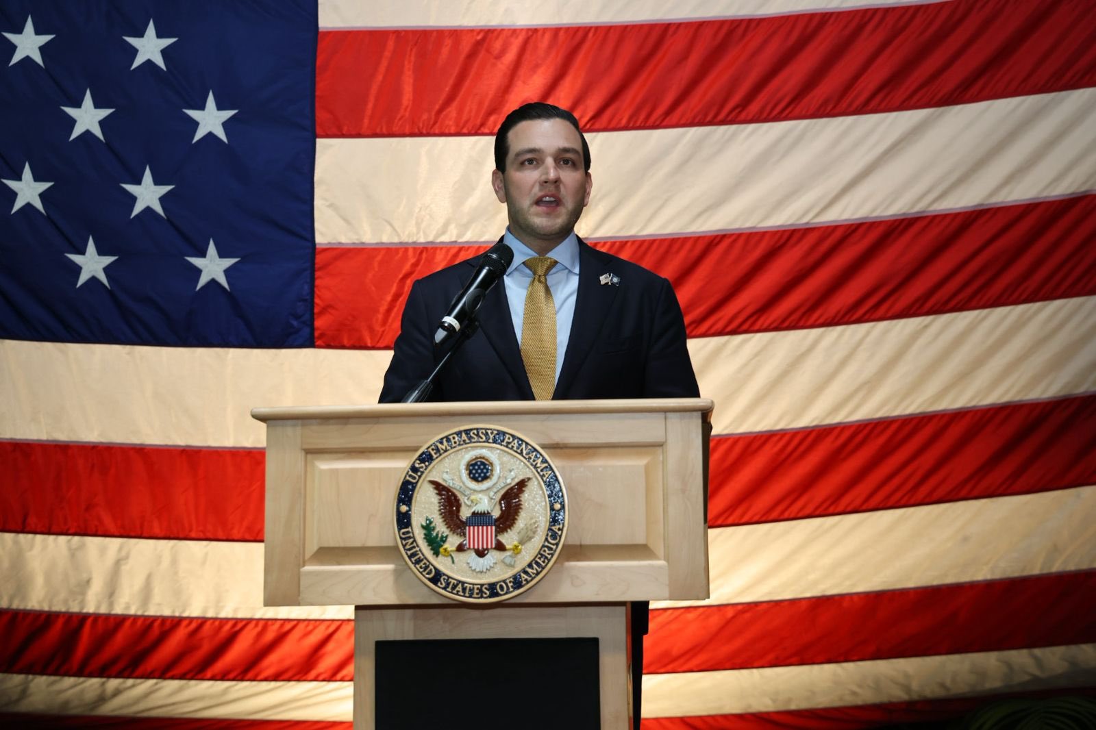 Embajador Cabrera resalta cooperación en seguridad y economía entre Panamá y EE UU