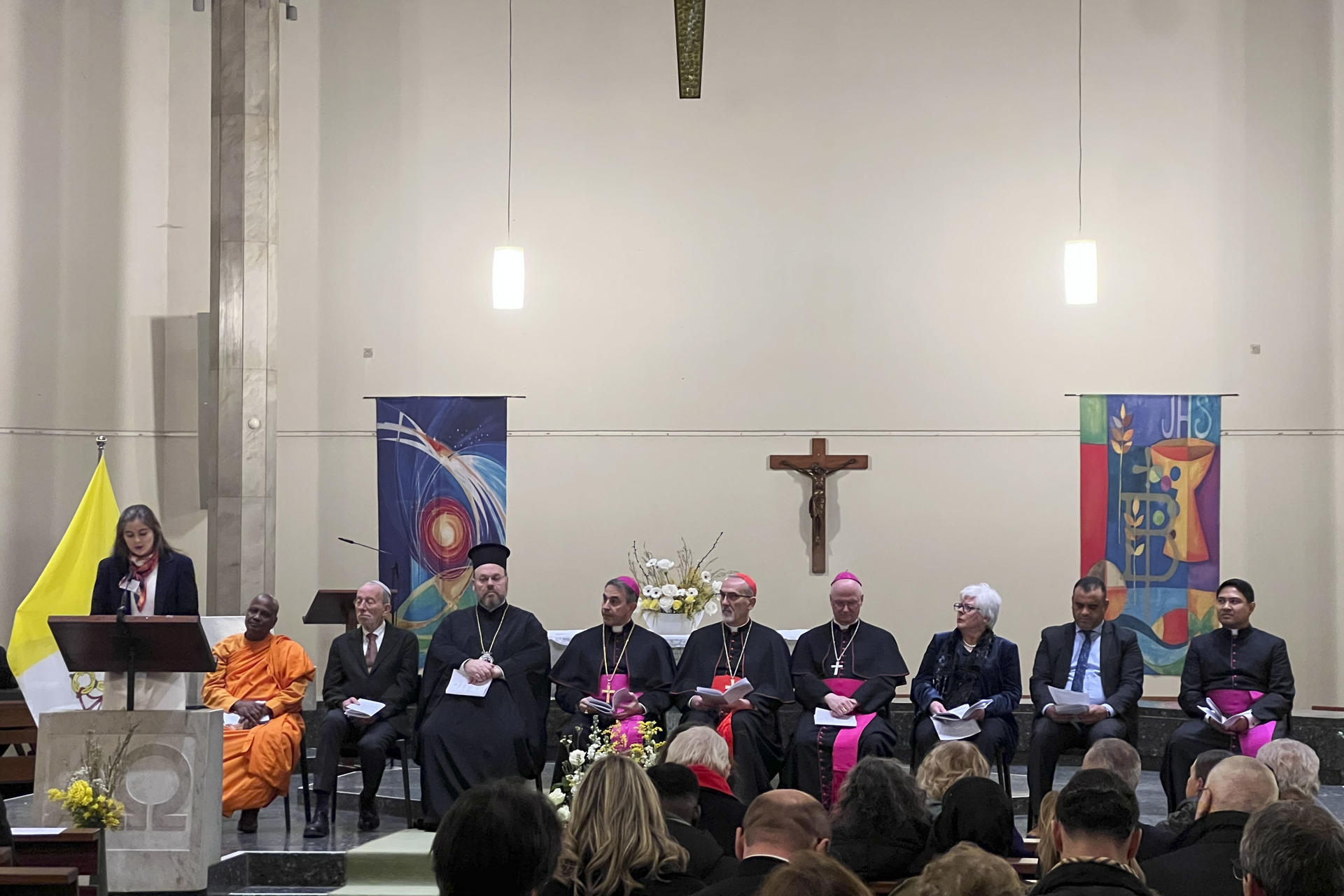 Líderes religiosos se unen en Ginebra para pedir paz en un clima de crecientes tensiones