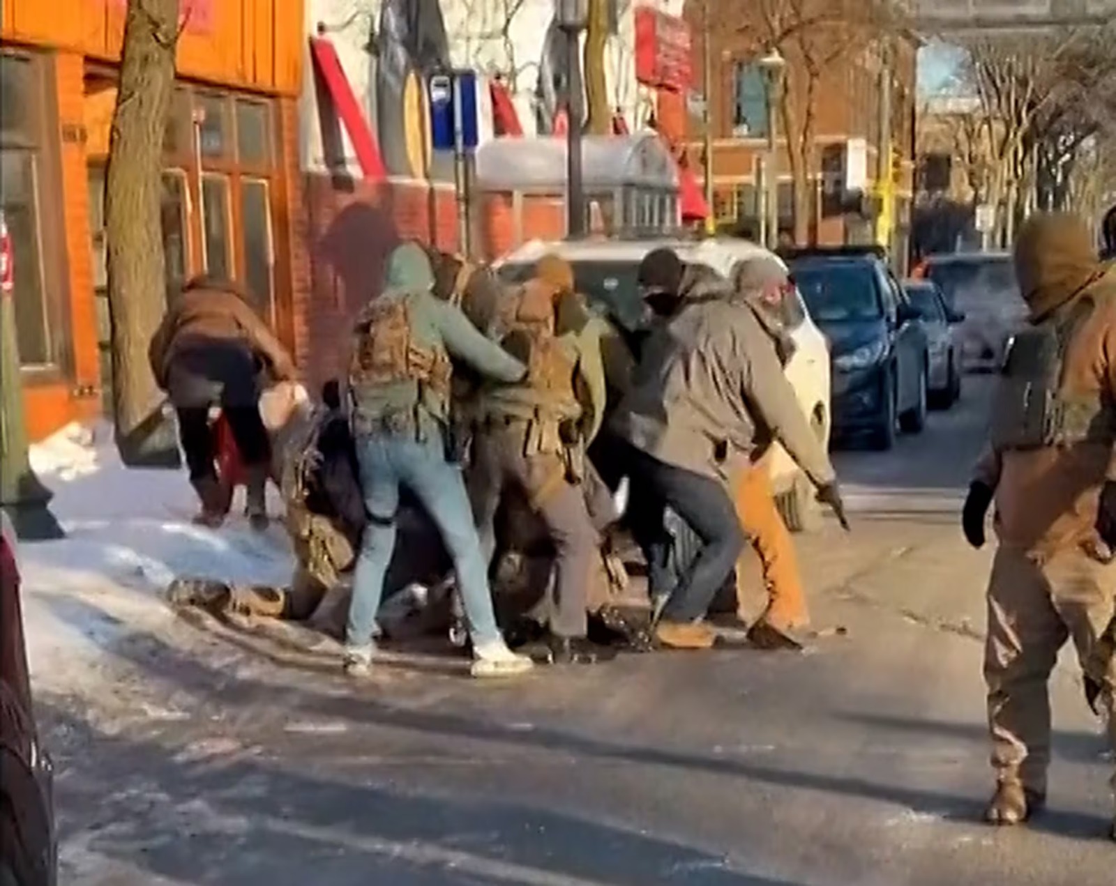 Videos contradicen versión de Trump sobre asesinato en Minneapolis