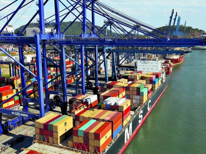 APM Terminals se ofrece para operar temporalmente los puertos de Balboa y Cristóbal