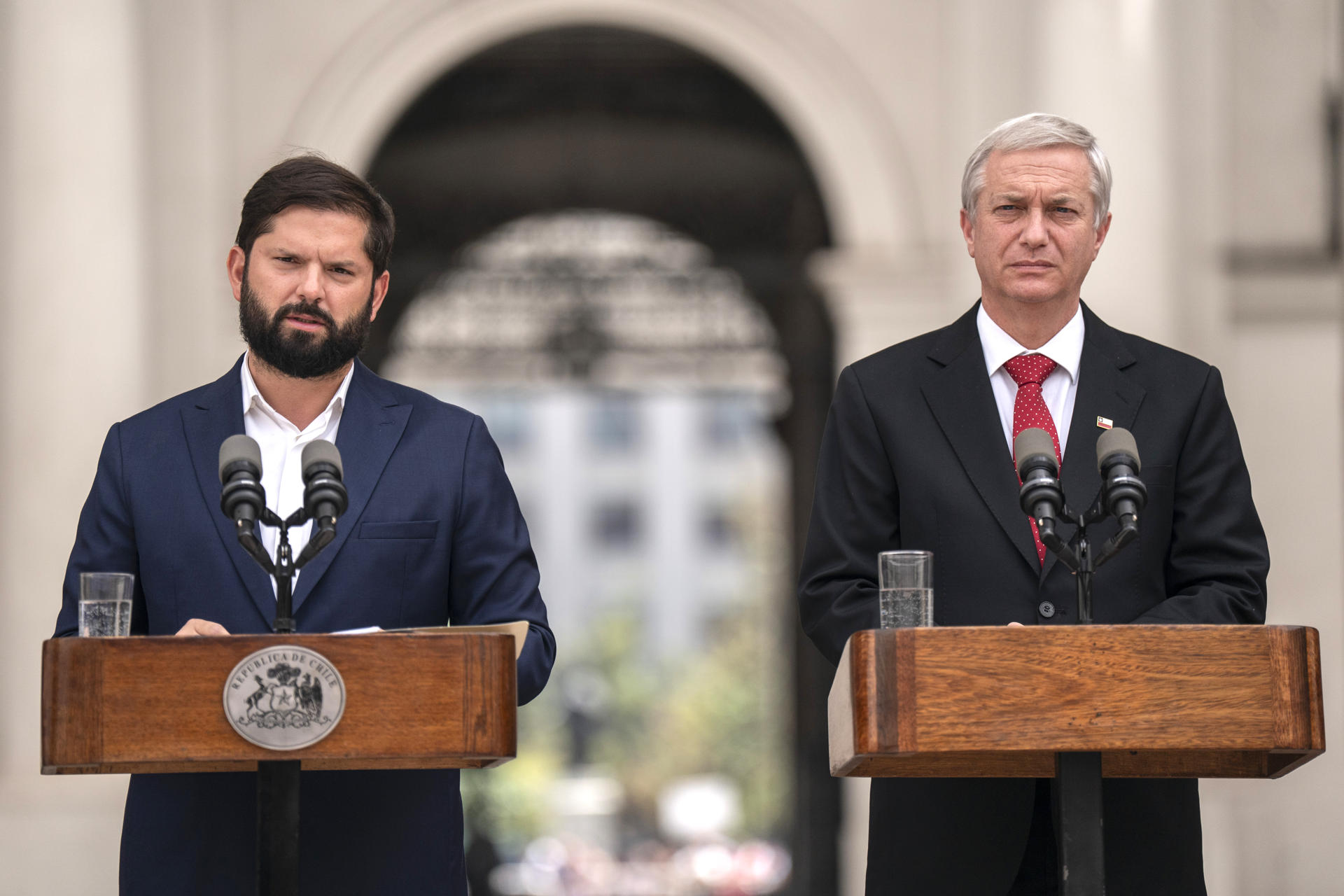 Boric y Kast muestran unidad frente a catástrofe por megaincendios en Chile