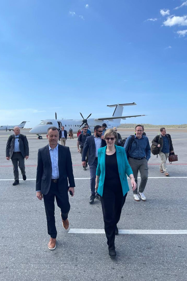 "Estamos listos para trabajar", dice la jefa de misión de EE UU al llegar a Caracas