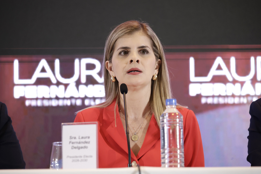 Laura Fernández gobernará Costa Rica con mayoría parlamentaria y "puño de hierro"