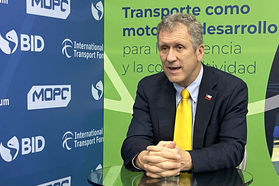 EE UU le quita visa al ministro de Transportes de Chile