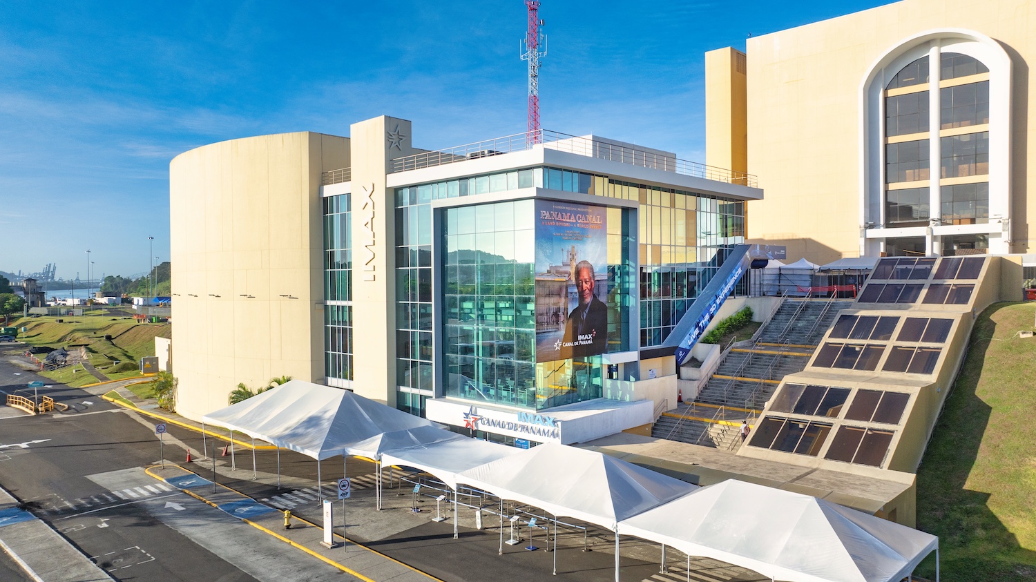 Mirador en el Centro de Visitantes de Miraflores. Foto: Cortesia de la Autoridad del Canal de Panamá.