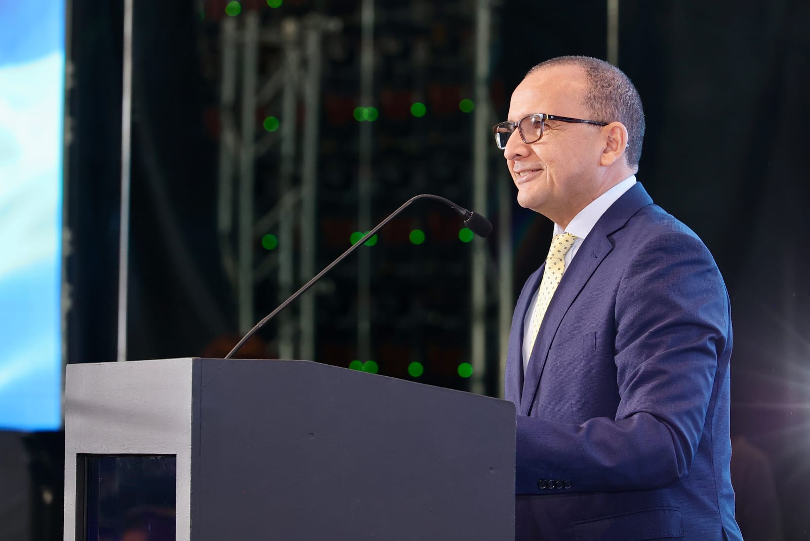 MIAMBIENTE admite estudio del proyecto de interconexión eléctrica Panamá-Colombia