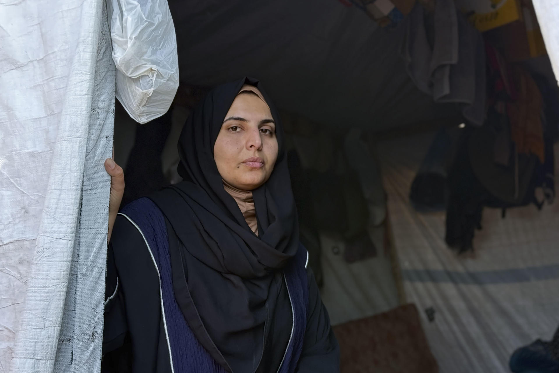 Interrogatorios, chantaje y miedo: El regreso de palestinos desde Egipto a Gaza