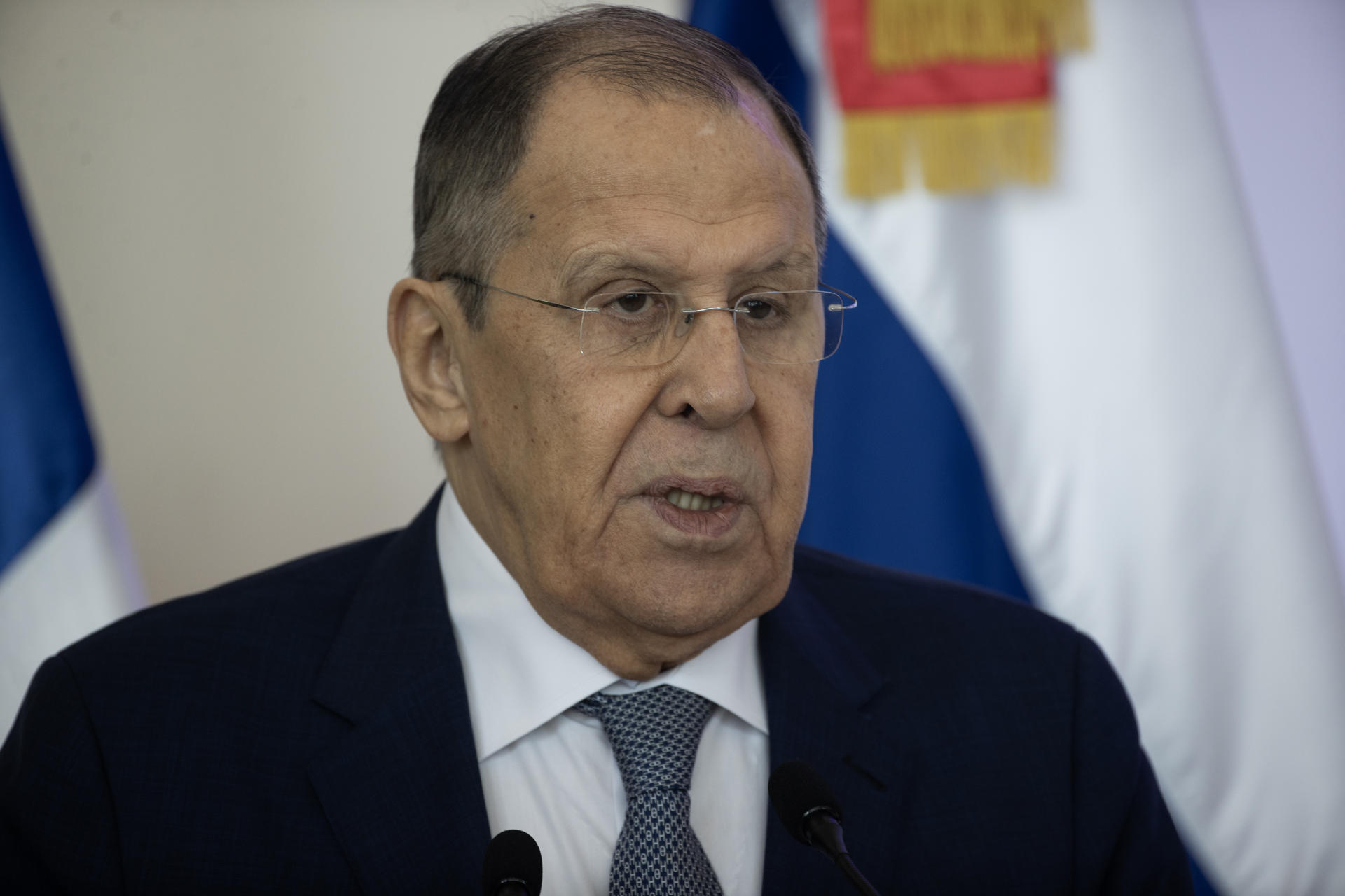 Lavrov condena presiones a Cuba y alerta sobre deterioro de situación humanitaria