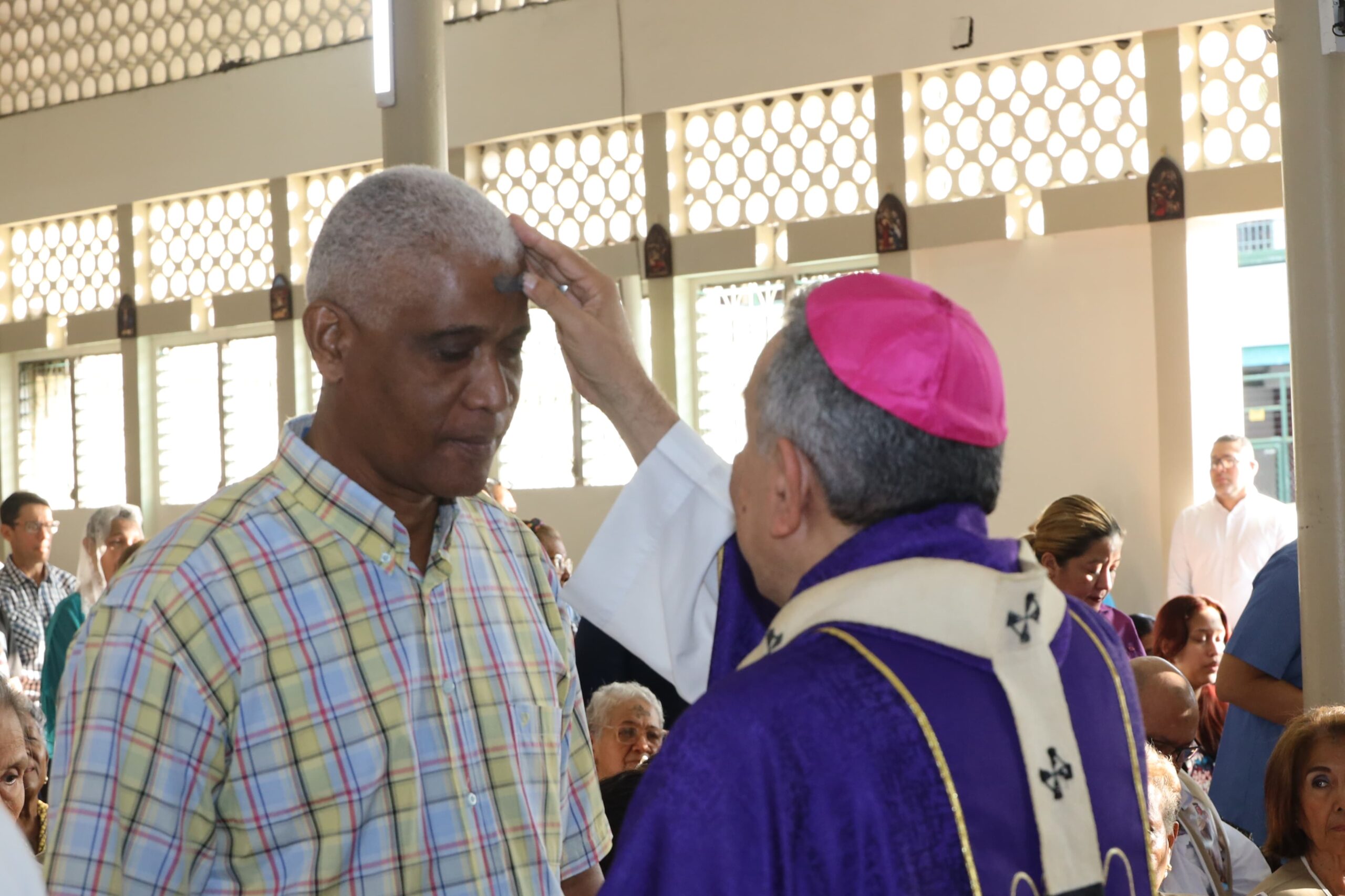 La ceniza, un llamado a volver a lo esencial en el inicio de la Cuaresma