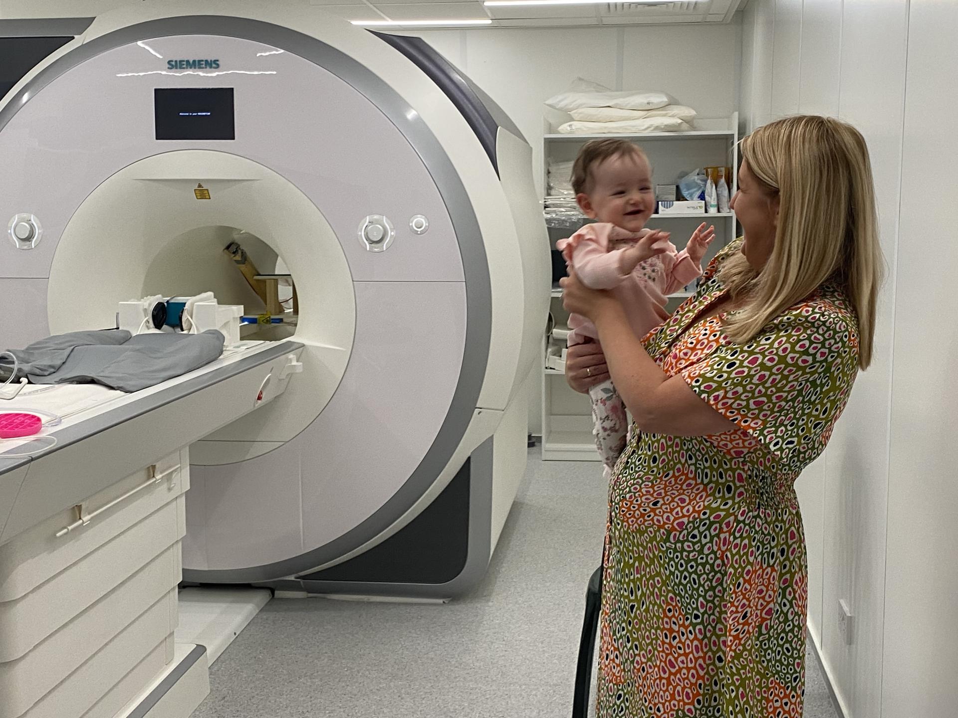 Cerebro de los bebés clasifica los objetos con solo dos meses de edad