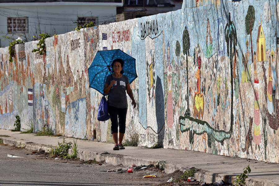 Cuba detiene a 10 panameños por pintar críticas contra el gobierno
