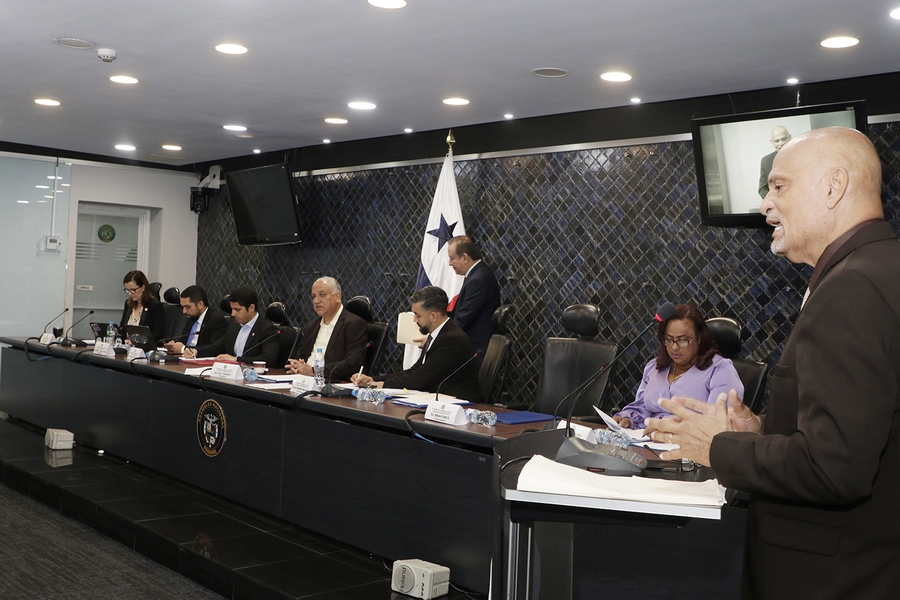 Gremios de prensa rechazan reforma que regula el derecho a réplica 