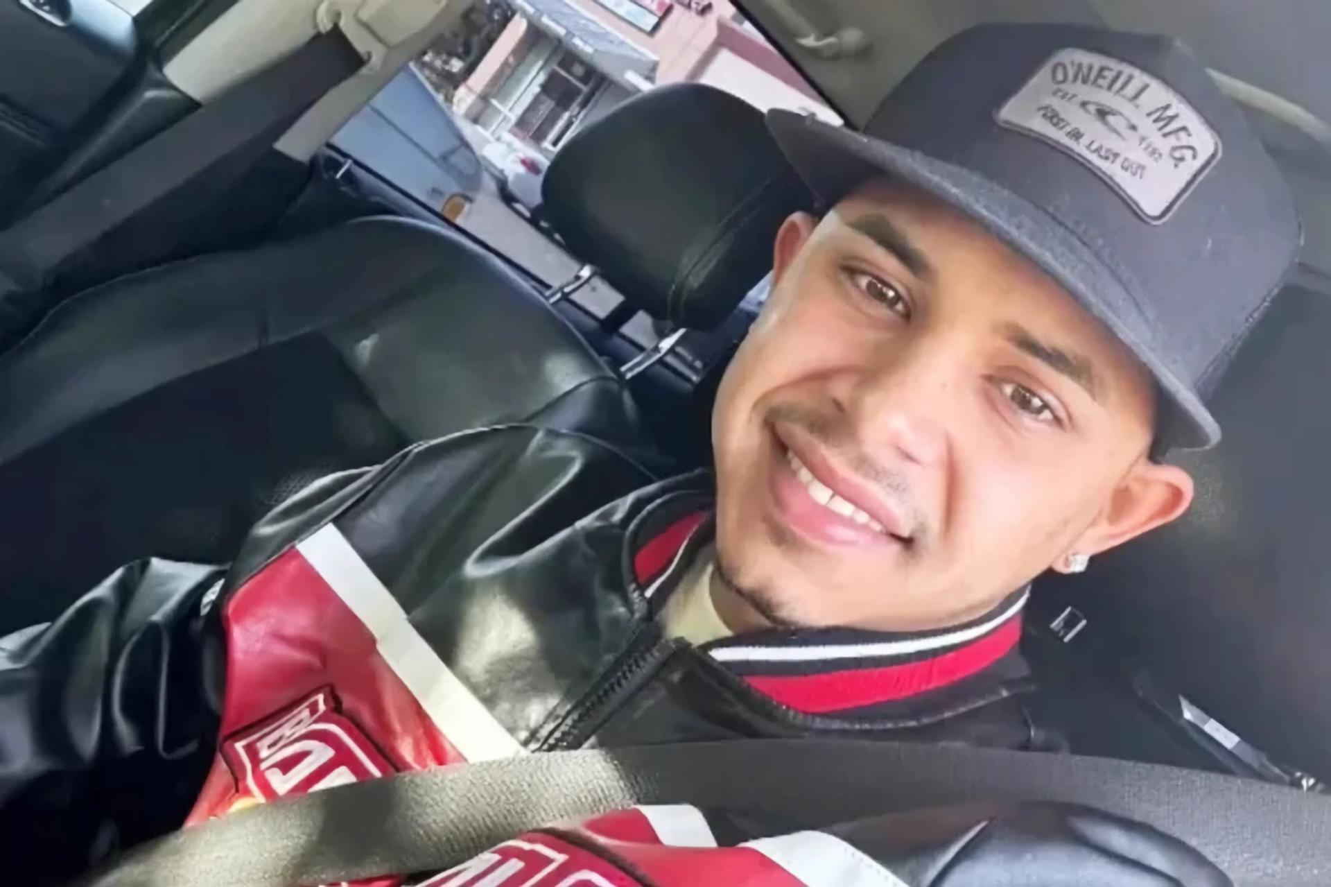 Venezolano demanda a EE UU por $1.3 millones por deportarlo al Cecot