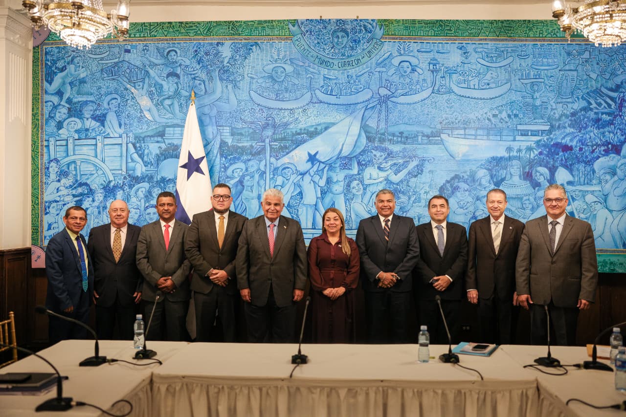 Mulino se reúne con bancada de Cambio Democrático