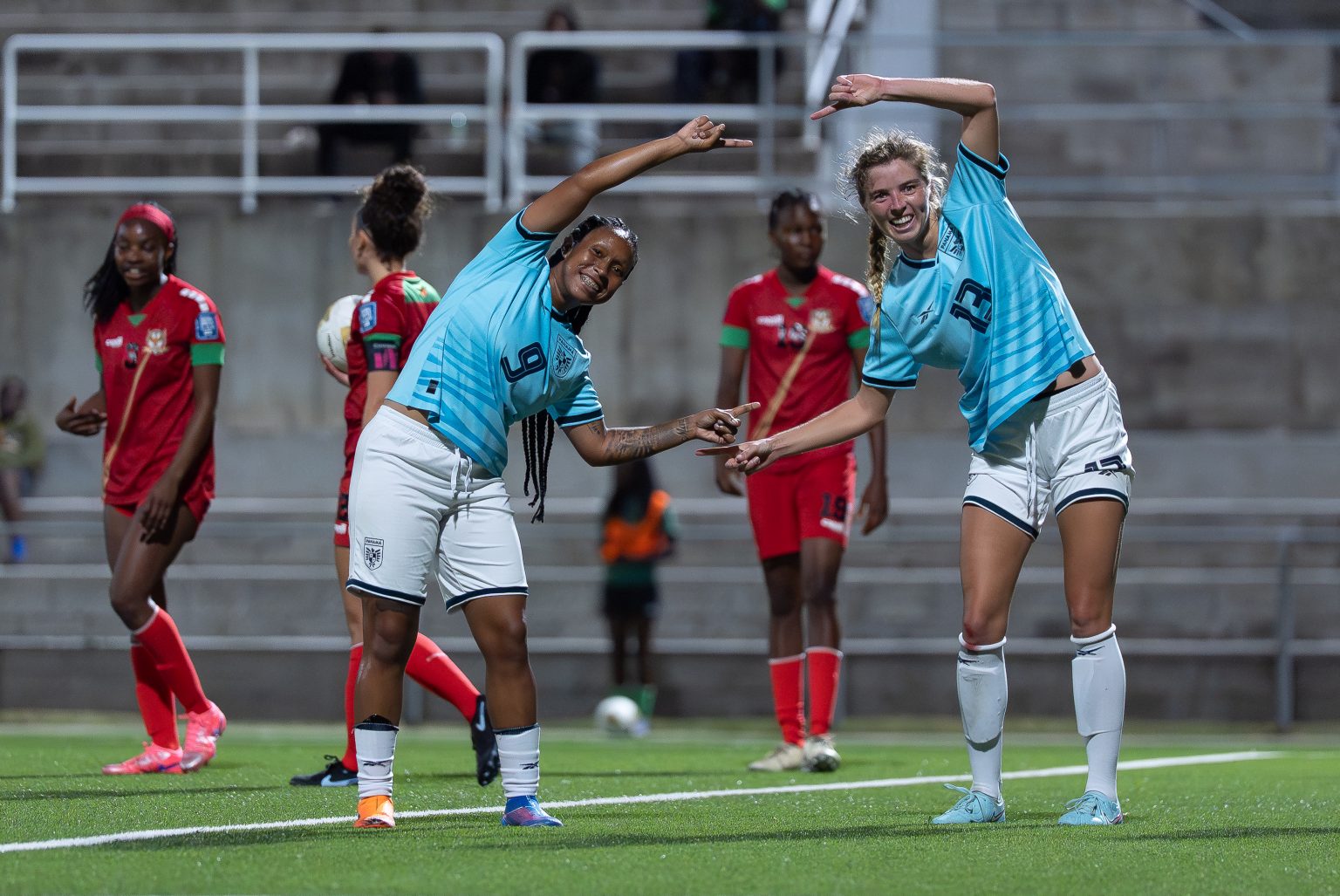 Panamá golea y se mantiene líder de grupo en eliminatoria mundialista