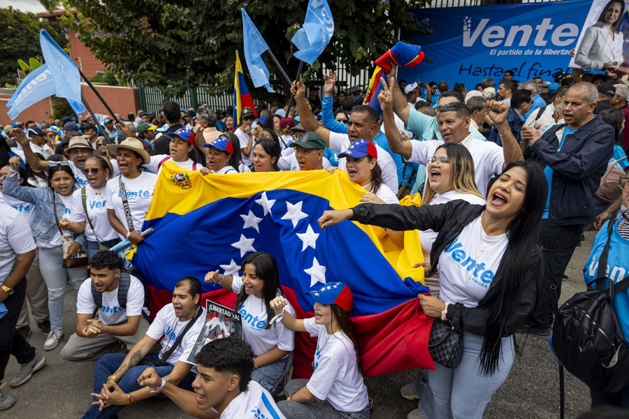 Machado activa la calle: reabre su cuartel político y presiona por un cambio en Venezuela
