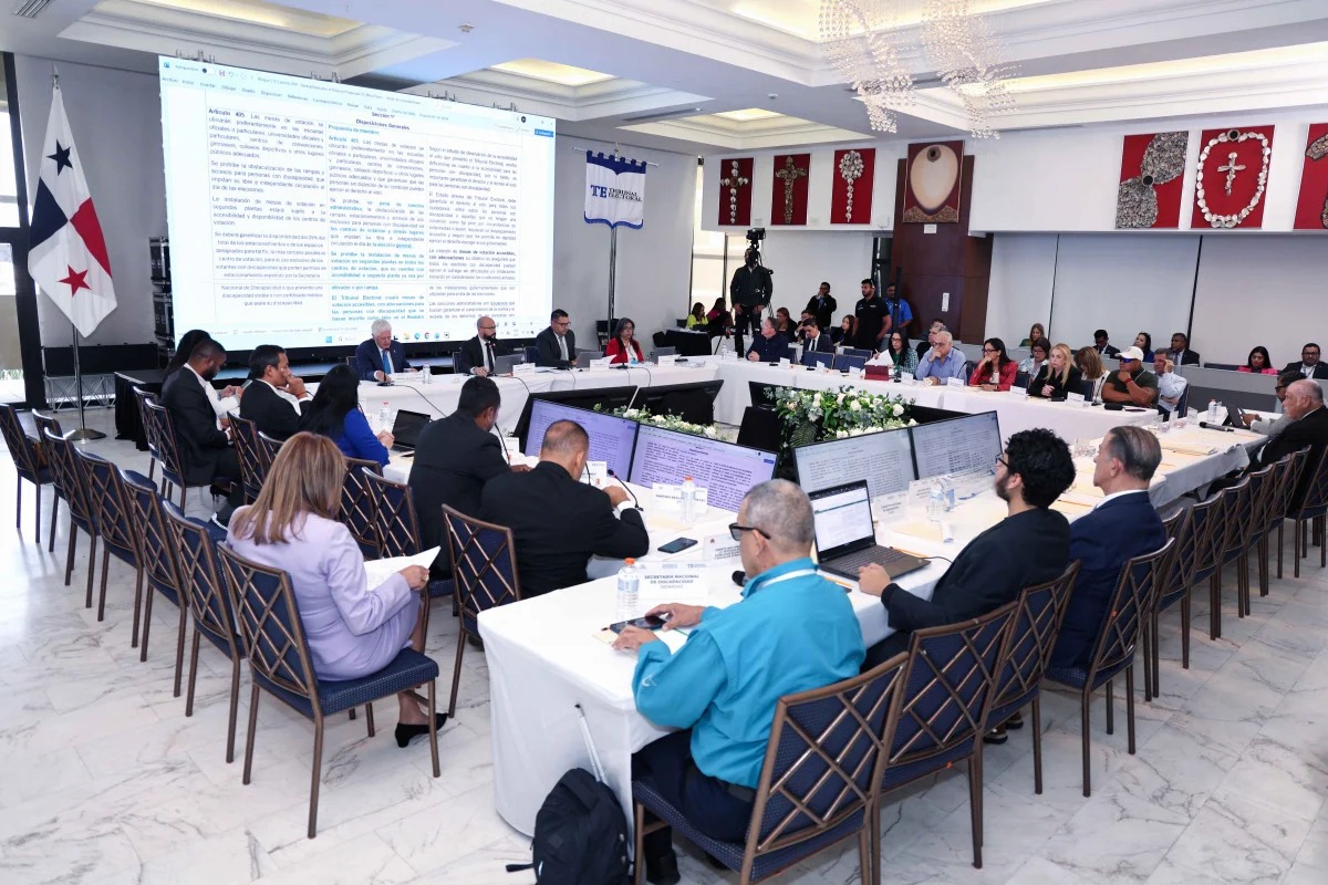 Comisión de Reformas aprueba causal de nulidad de elecciones por exceso en gastos en campaña