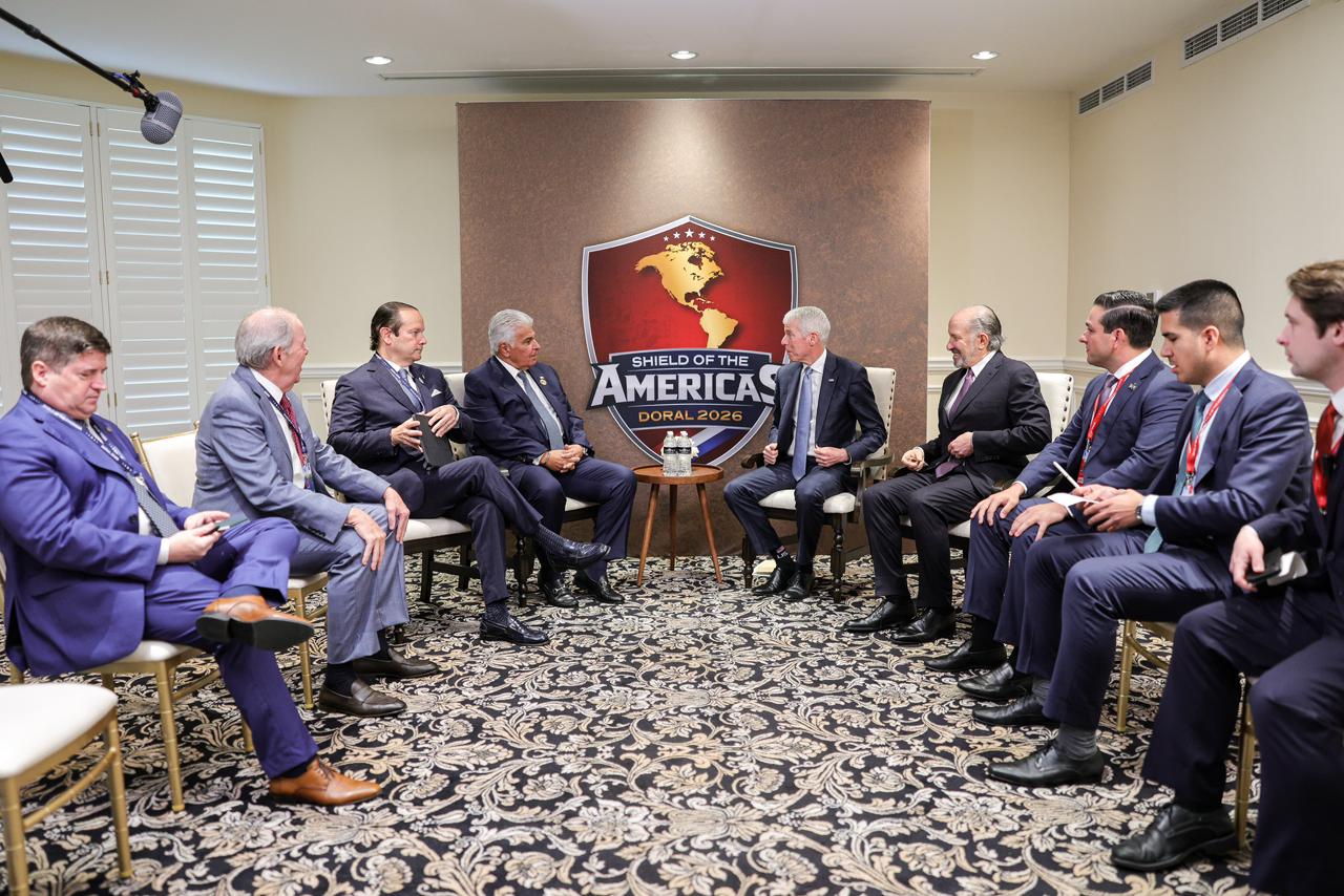 Mulino presenta a EE UU proyectos para convertir a Panamá en centro energético regional