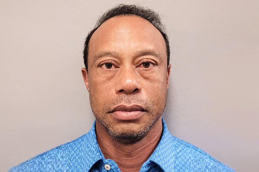 Tiger Woods, puesto en libertad tras varias horas arrestado tras su accidente de tráfico