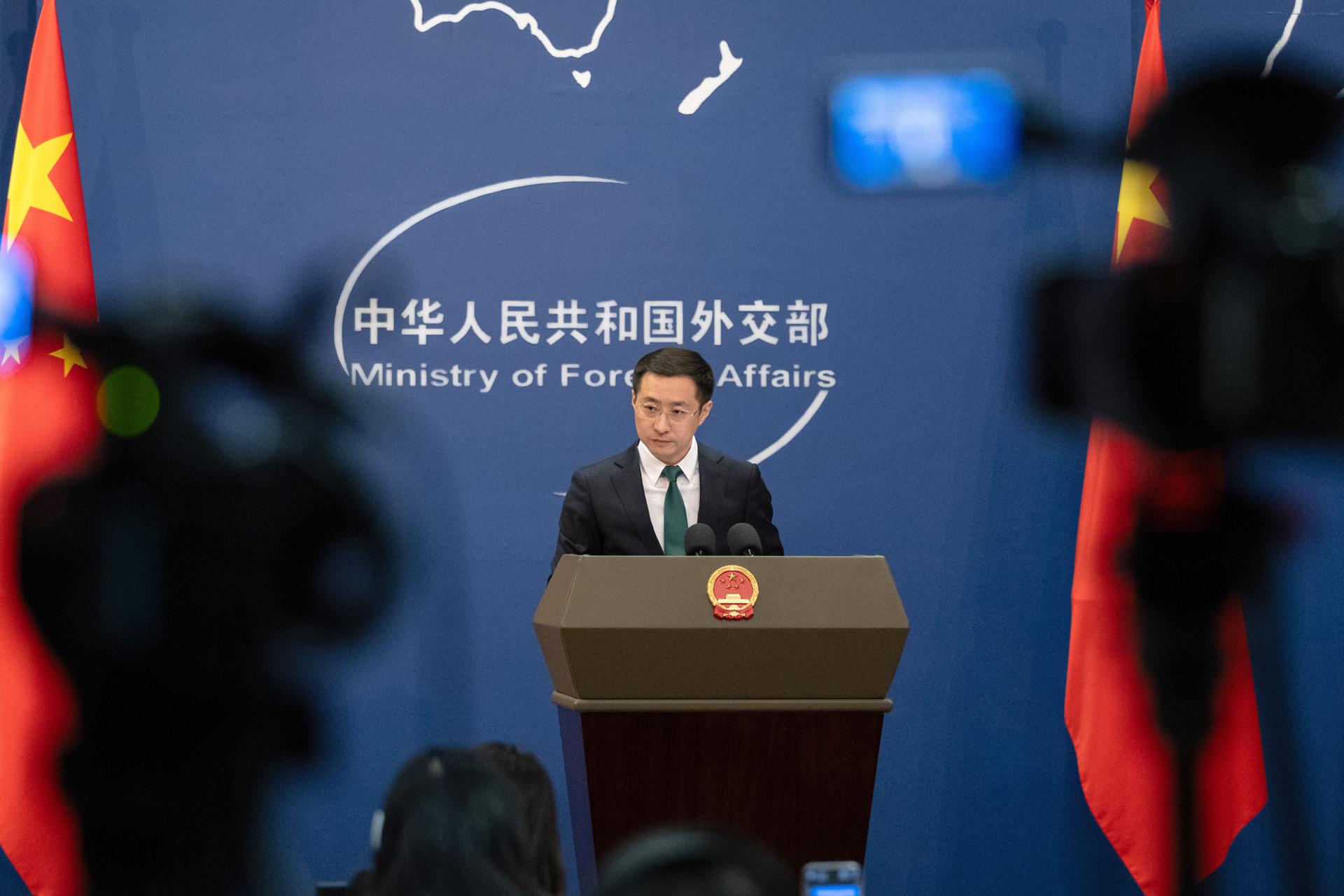 China pide desescalada en Medio Oriente para evitar mayor impacto en la economía global