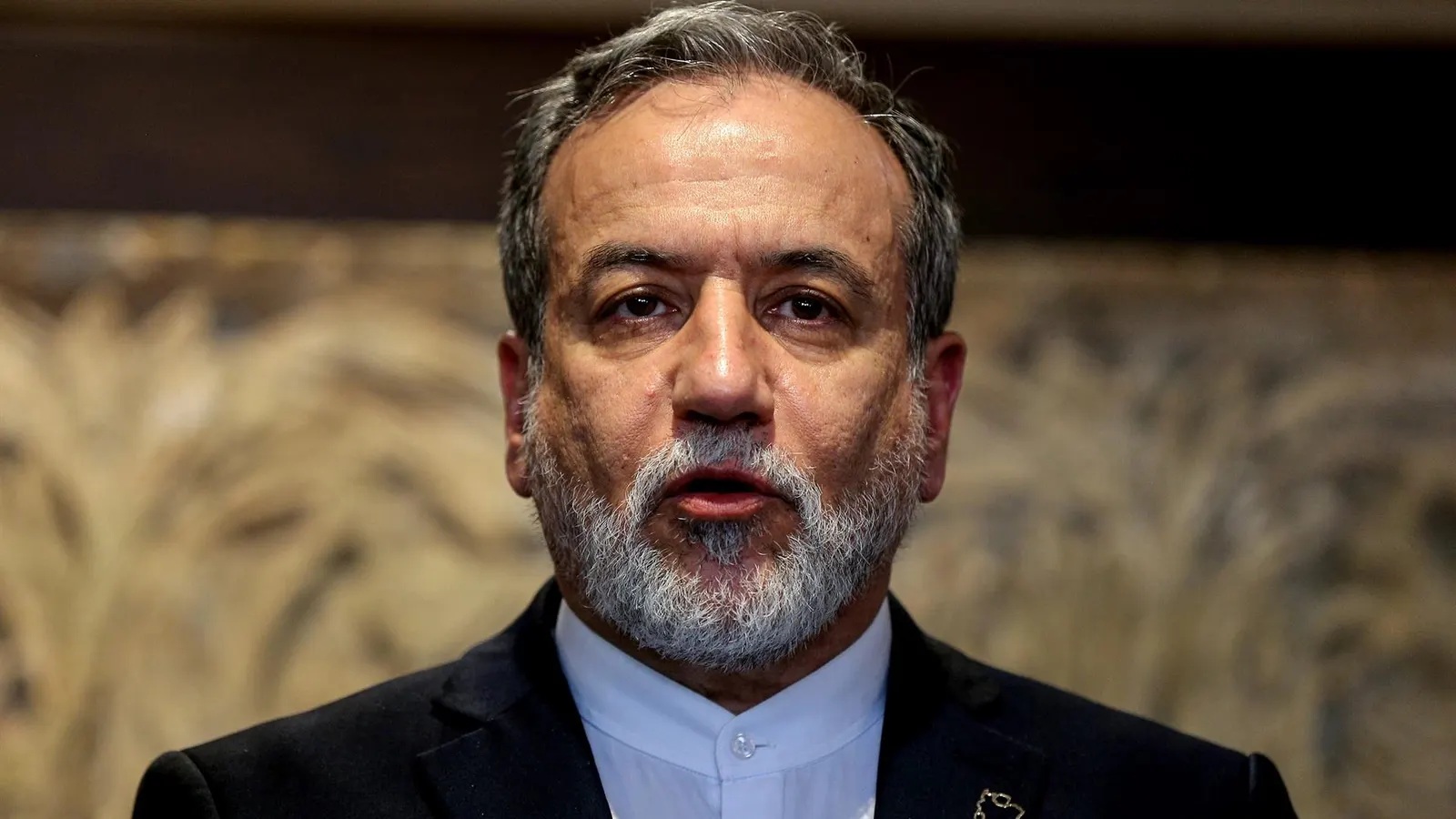 Paquistán entrega a EEUU e Israel borrador de alto el fuego inmediato, pero Irán se niega a negociar con Trump