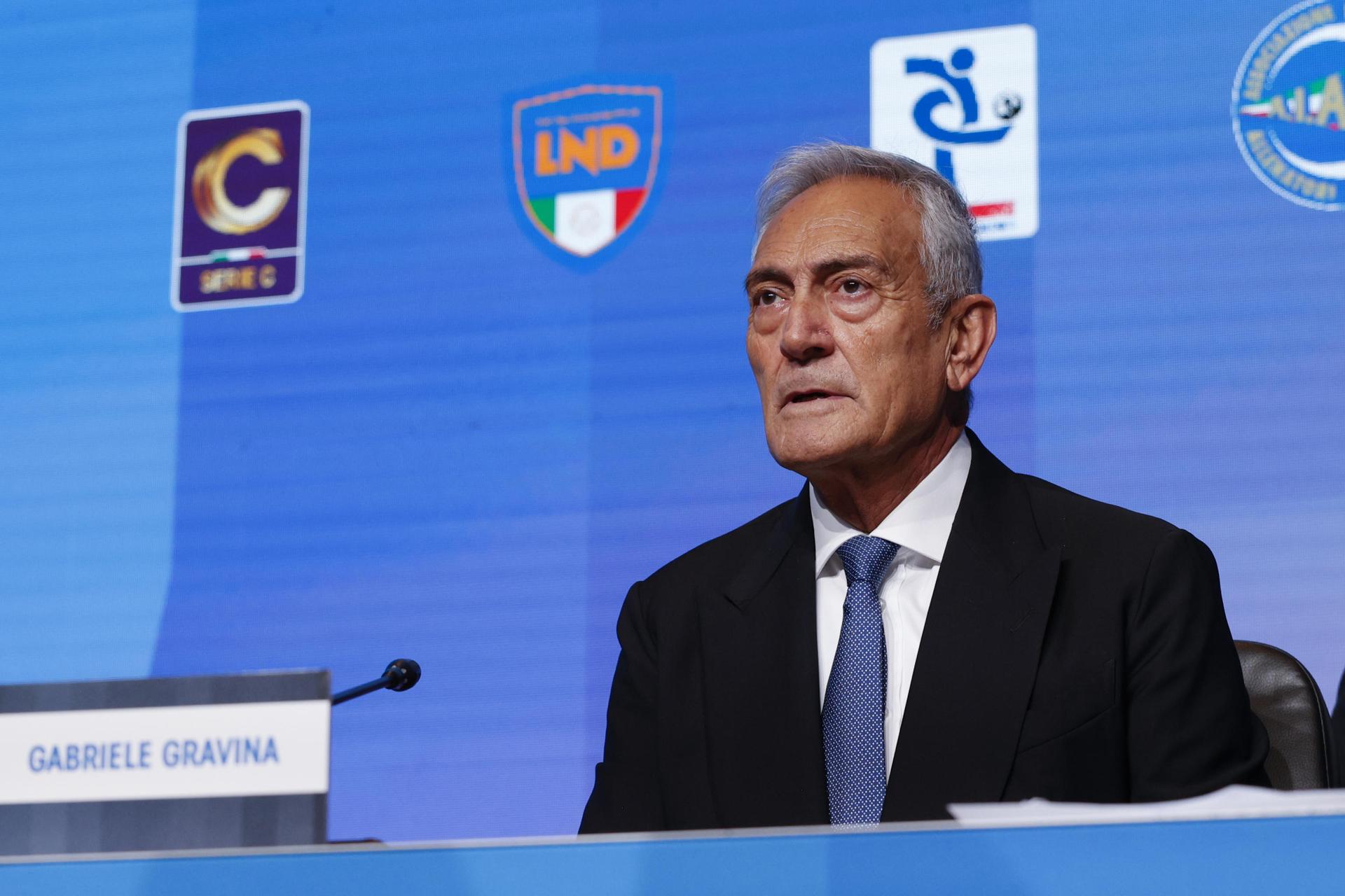 Presidente de la Federación italiana de fútbol dimite tras desastre de selección