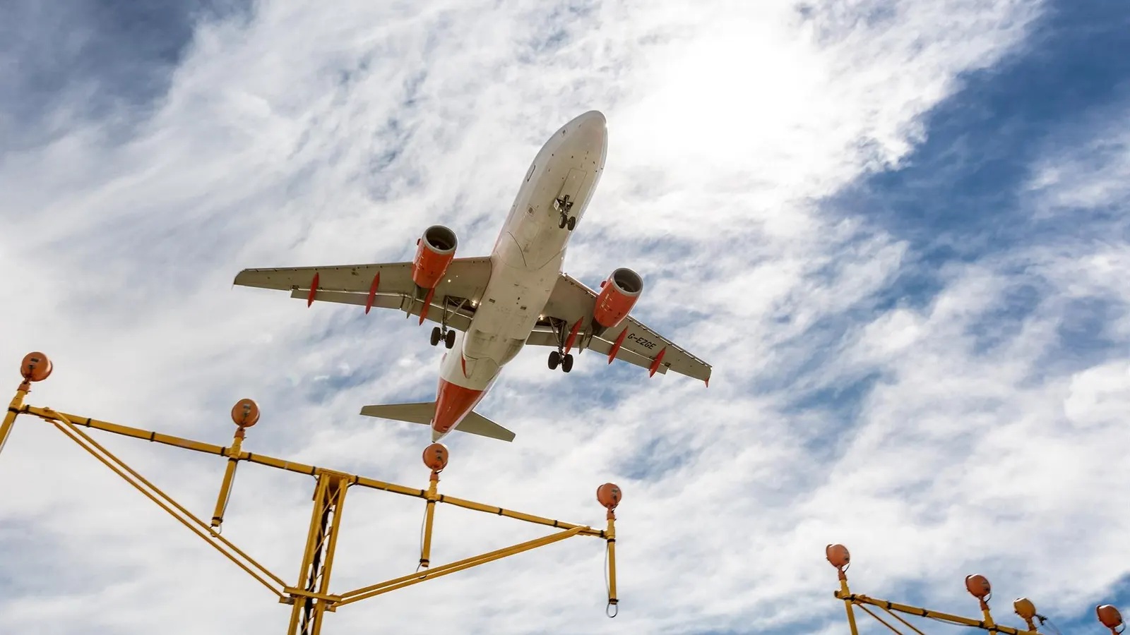 Así es el avión con motor de agua que está probando China para decir adiós al queroseno