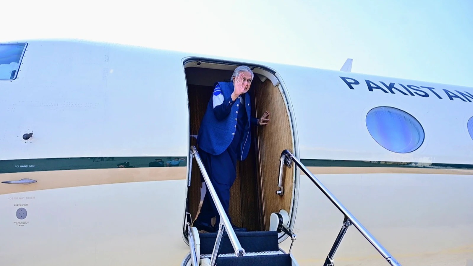 China y Pakistán presentan cinco puntos para frenar la guerra