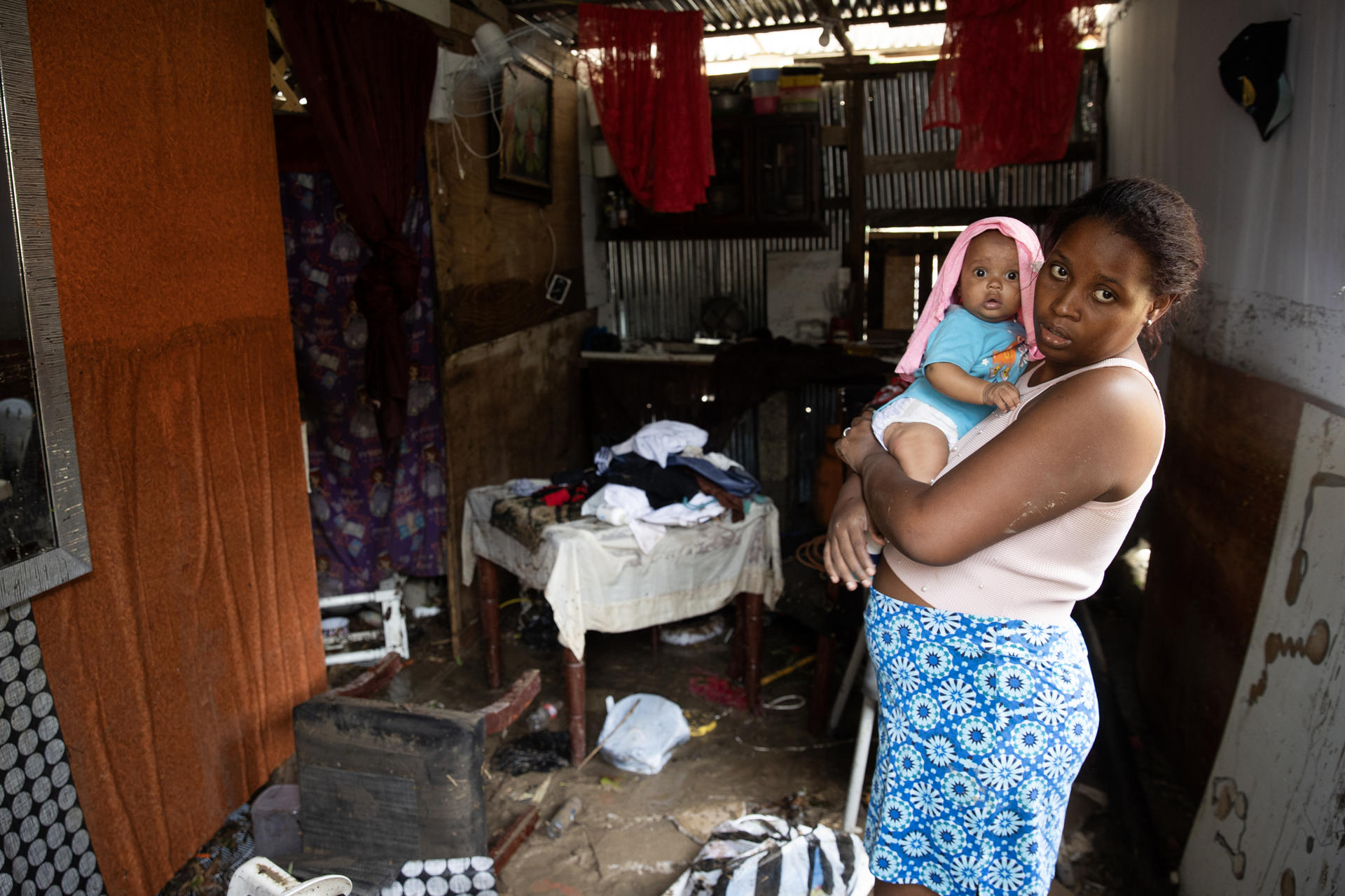 Inundaciones en República Dominicana y Haití dejan al menos 19 muertos