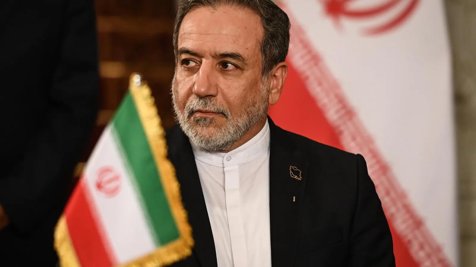 Irán afirma que EEUU ya no está en posición de "dictar su política" a otros países