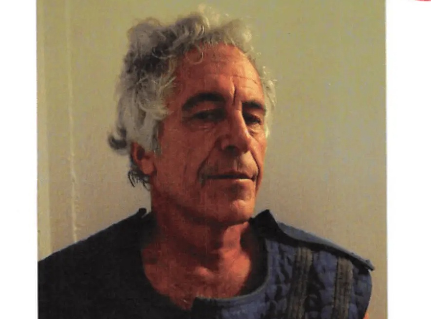 Siete años después revelan existencia de nota secreta dejada por Epstein