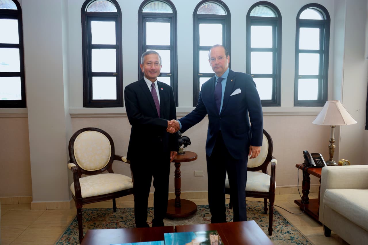 Panamá y Singapur fortalecen alianza estratégica en logística global y tecnológica