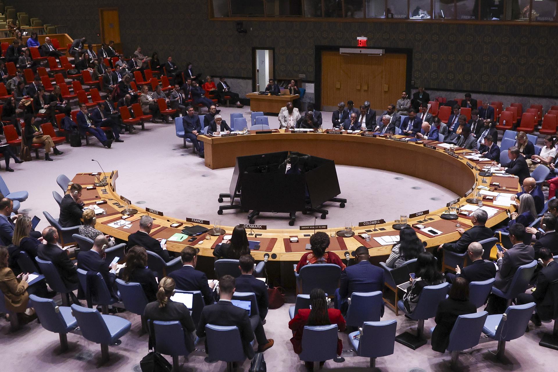 Ucrania pide a la ONU una resolución de alto el fuego tras insistir Rusia en que se rinda