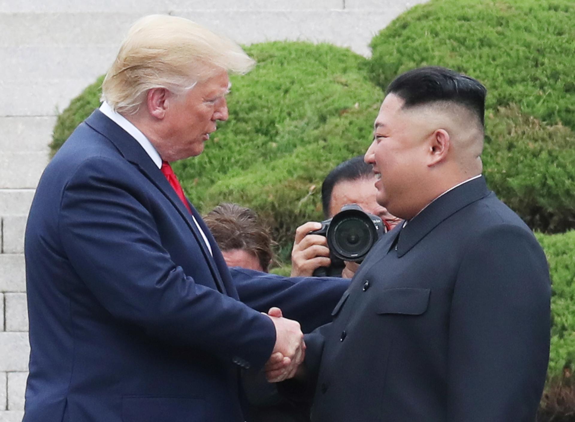 Trump habla con el dictador de Corea del Norte, tienen una "muy buena relación"