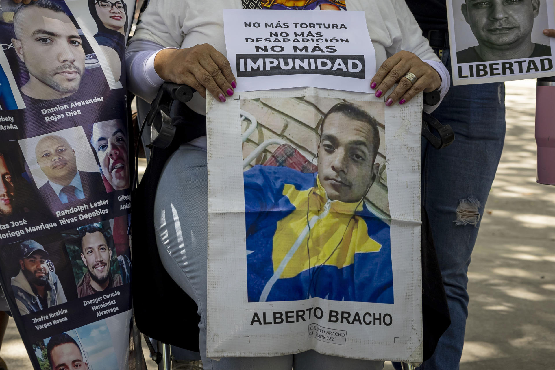 Familiares denuncian que Fiscalía incumple "acuerdos" sobre presos políticos en Venezuela