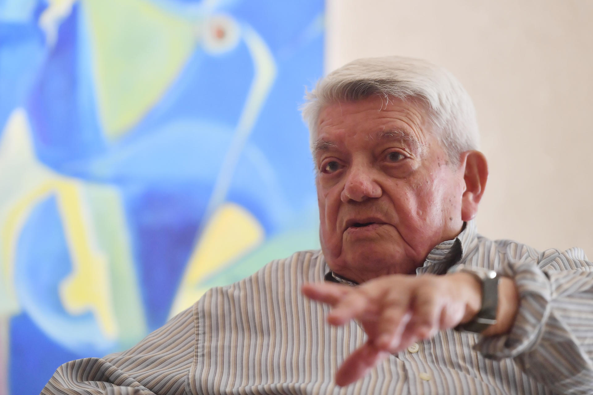 Exponer a los 97 años: "Creo que pinto mejor con un ojo que con dos", dice Ángel Baldovino