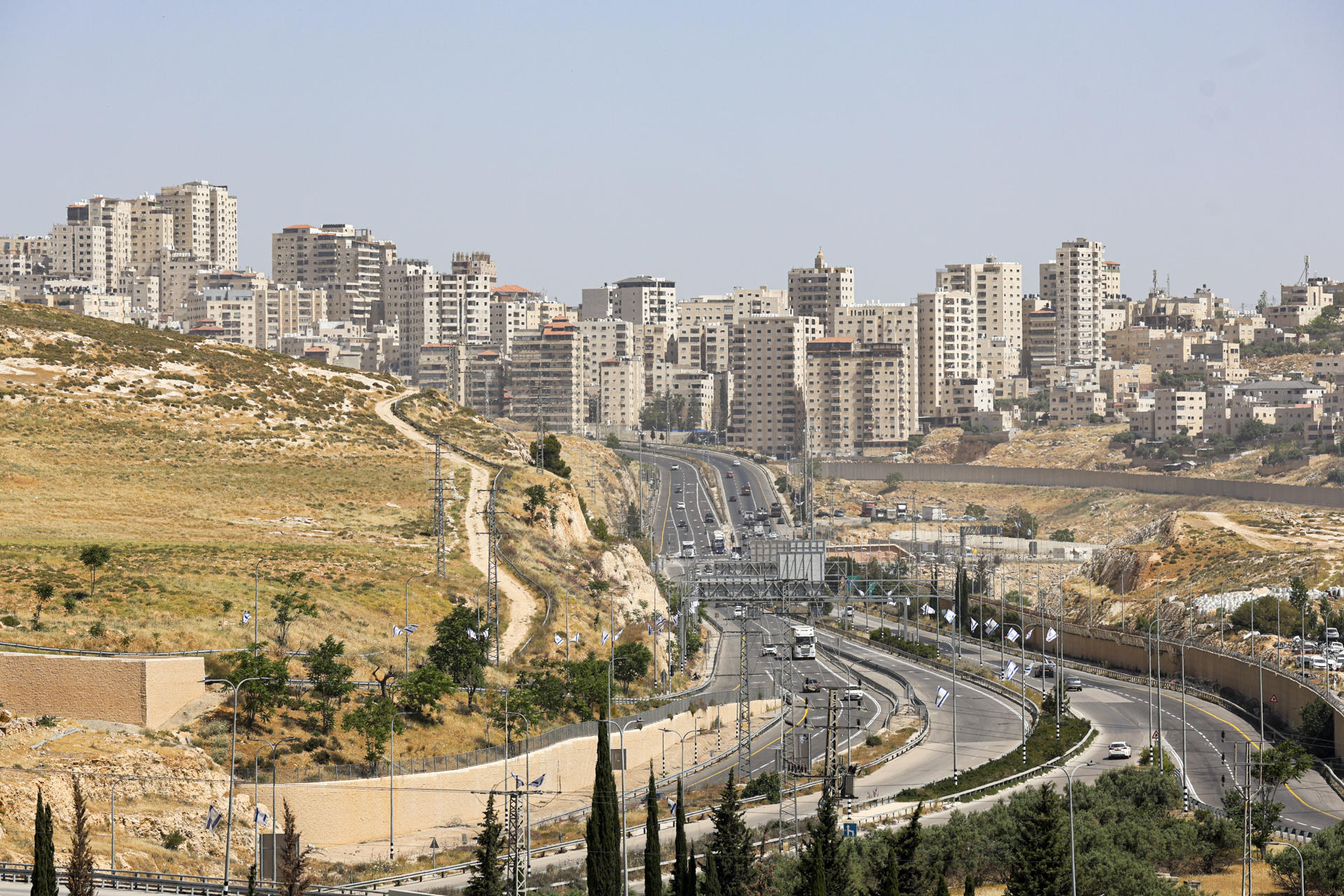 Israel y Líbano alcanzan una supuesta tregua de 45 días, según EE UU