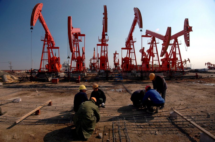 El brent cae un 5,5 %, hasta 97 dólares, ante posible acuerdo de paz entre EE.UU. e Irán