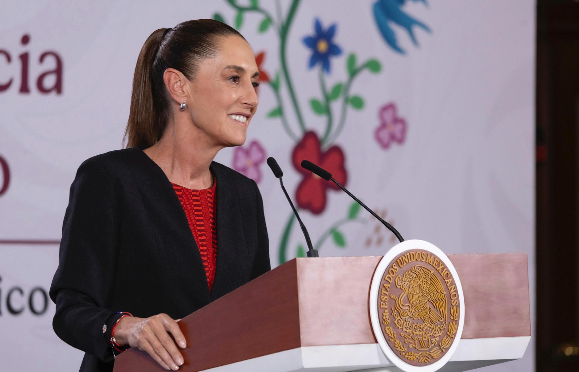 Trump presiona y Sheinbaum se enreda