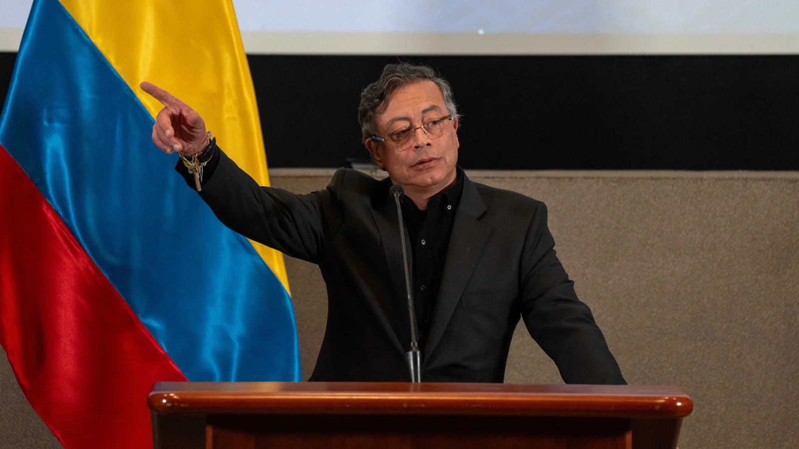 Una Colombia polarizada elige a un nuevo presidente