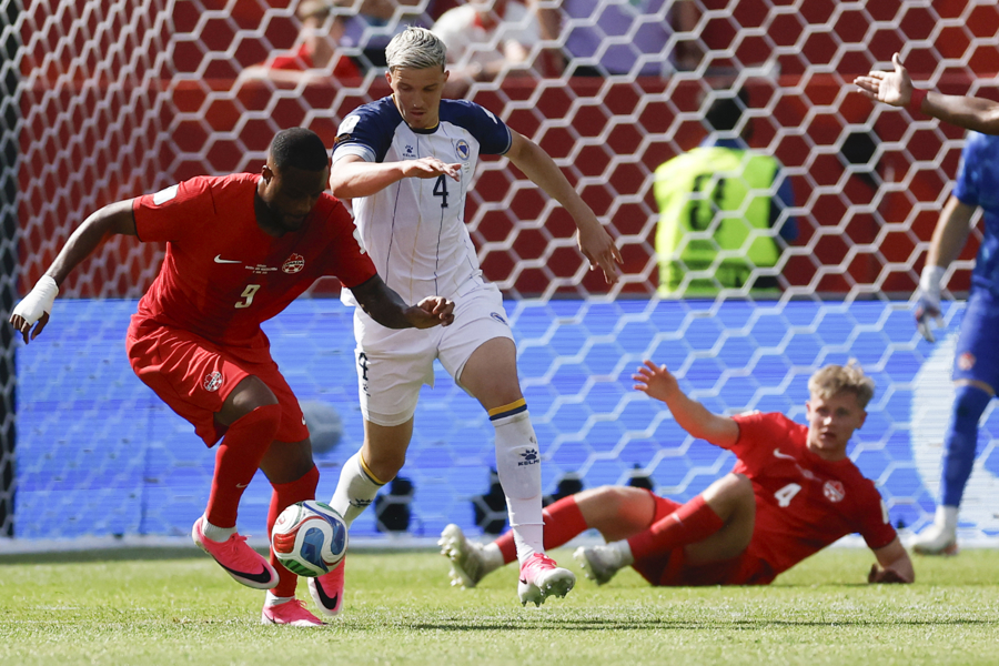1-1. Canadá empata con Bosnia y Herzegovina en el primer partido de un Mundial en su casa
