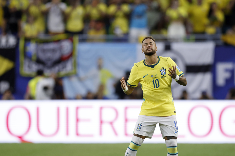 Neymar, 1,000 días en el desierto hasta igualar a Pelé en Mundiales