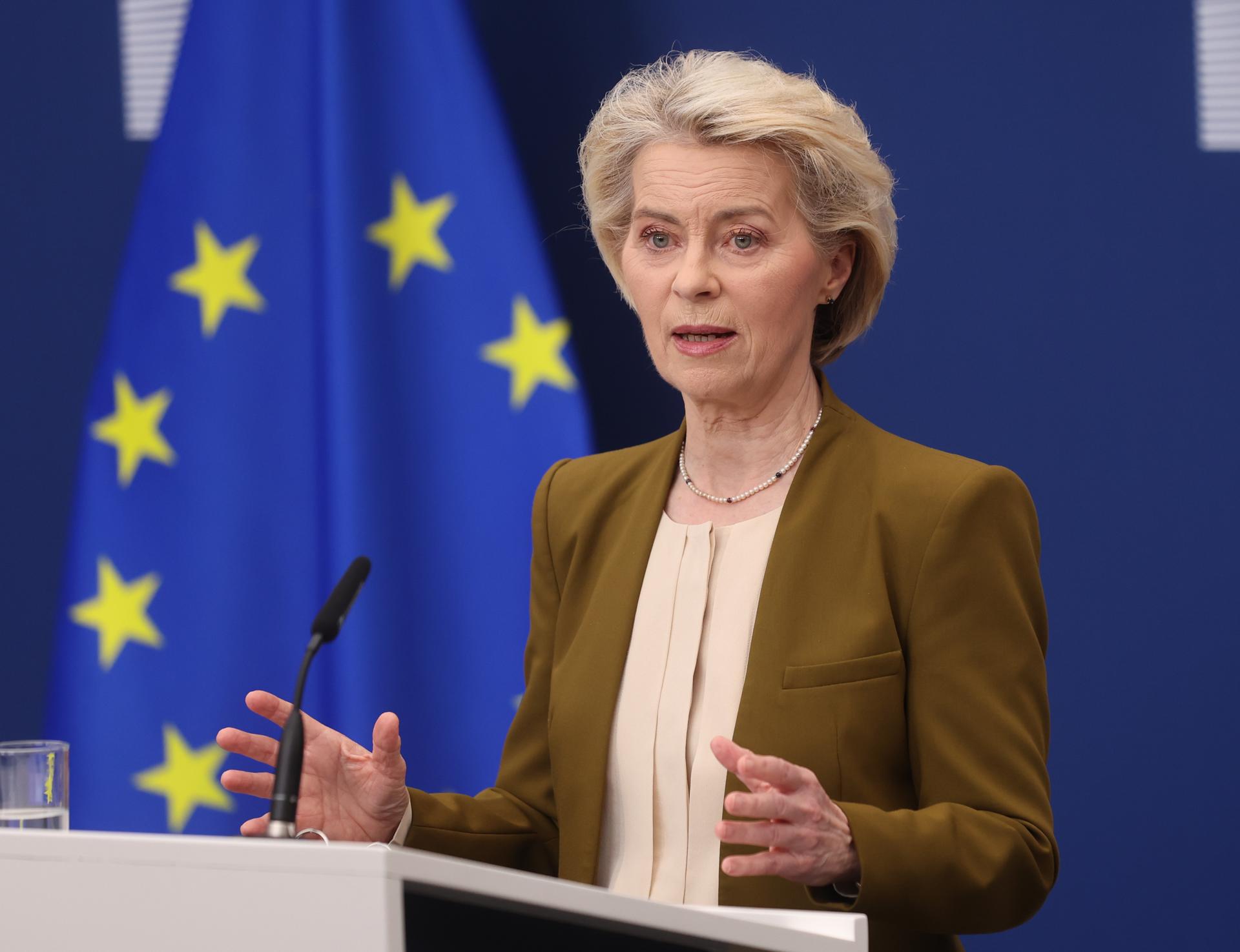 Bruselas propone nuevas sanciones contra Rusia y amplía el cerco a energía, finanzas y pesca