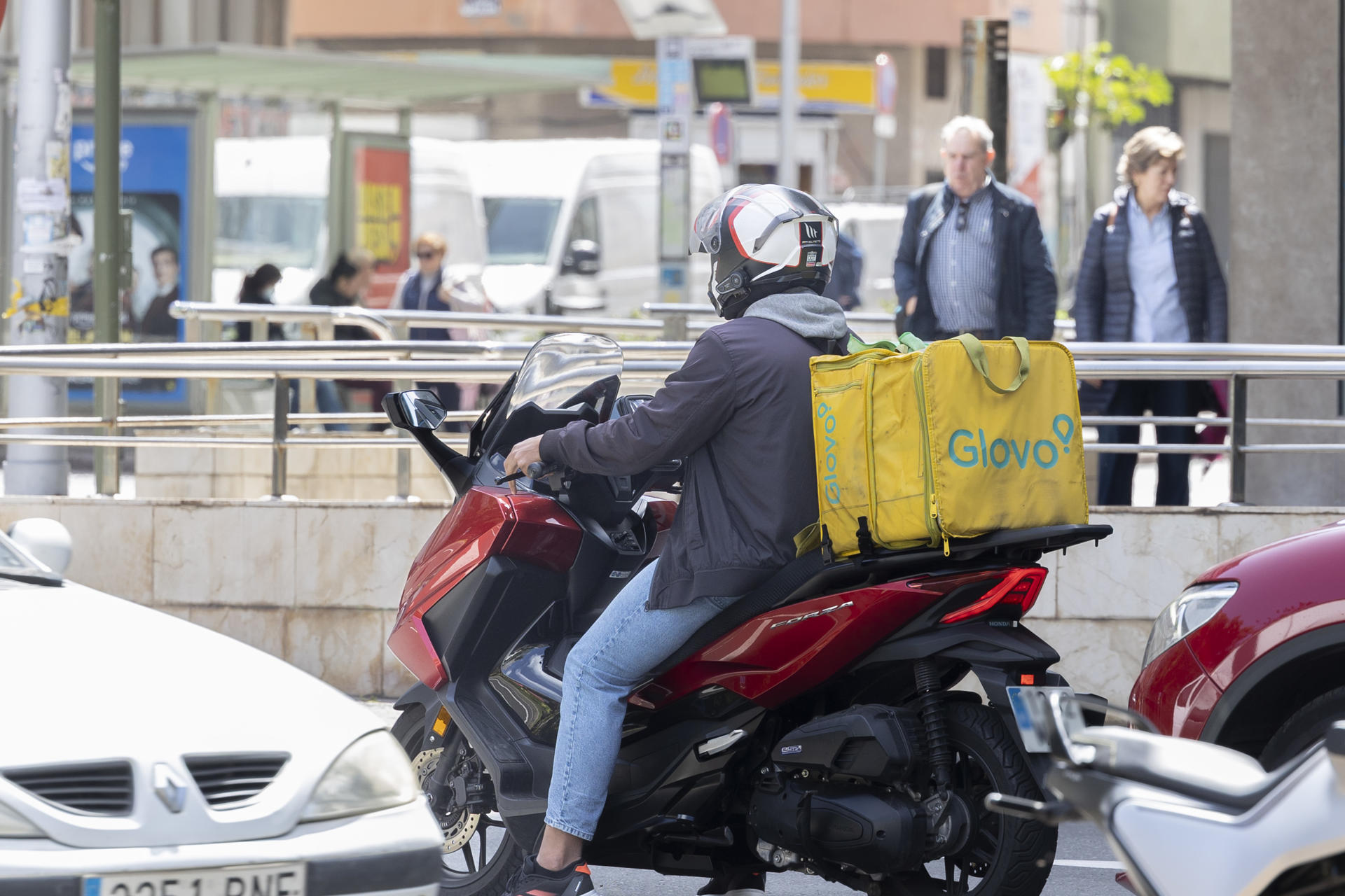 OIT aprueba histórico convenio para proteger a trabajadores de plataformas digitales