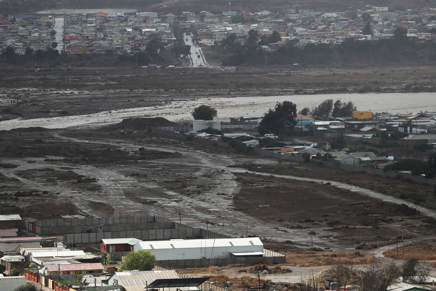 Suben a diez las personas fallecidas por el temporal en Chile, según autoridades
