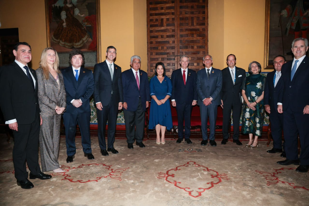 José Raúl Mulino sostiene encuentro con sus homólogos en Perú