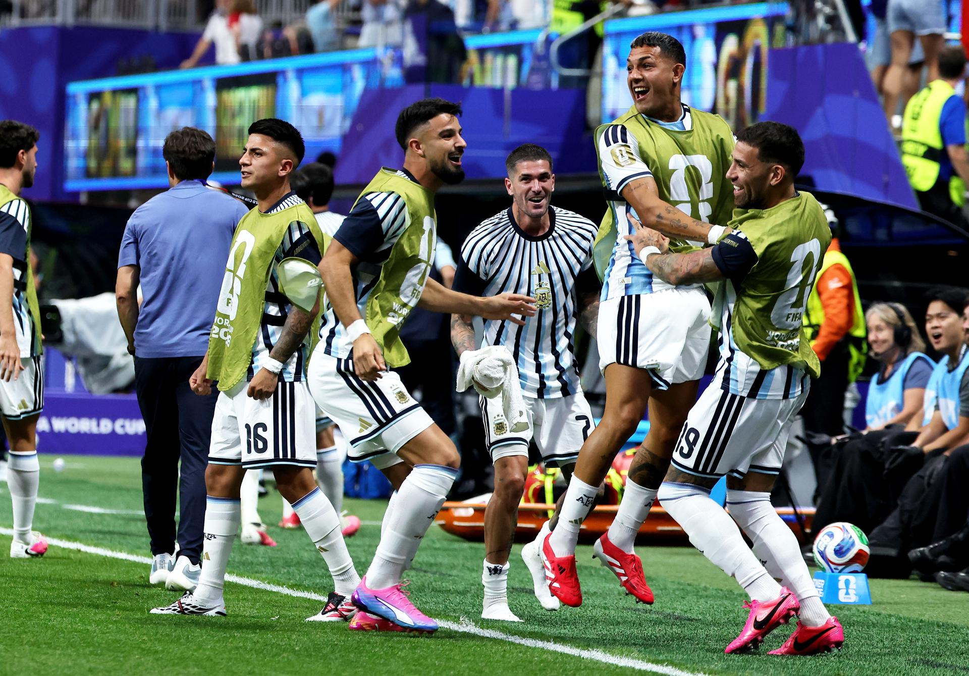 3-2. Argentina y Messi sobreviven en el Mundial con una remontada épica ante Egipto